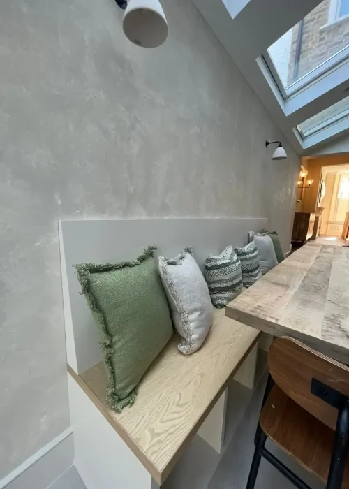 GJ Decorating - Wardrobe Painting (1)