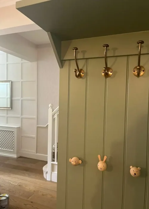 GJ Decorating - Wardrobe Painting (4)